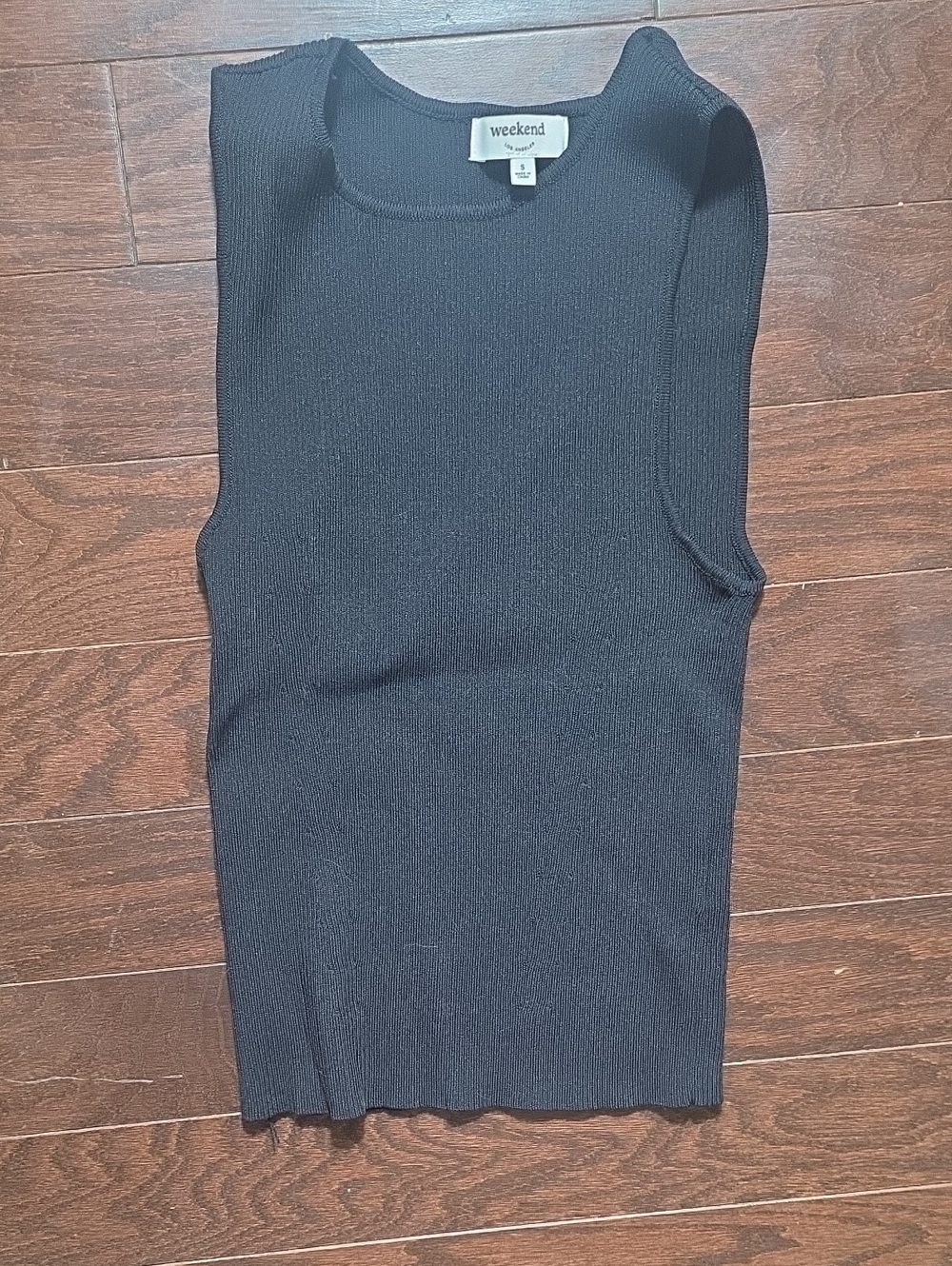 Weekend Max Mara Black Sleeveless Ribbed Tank